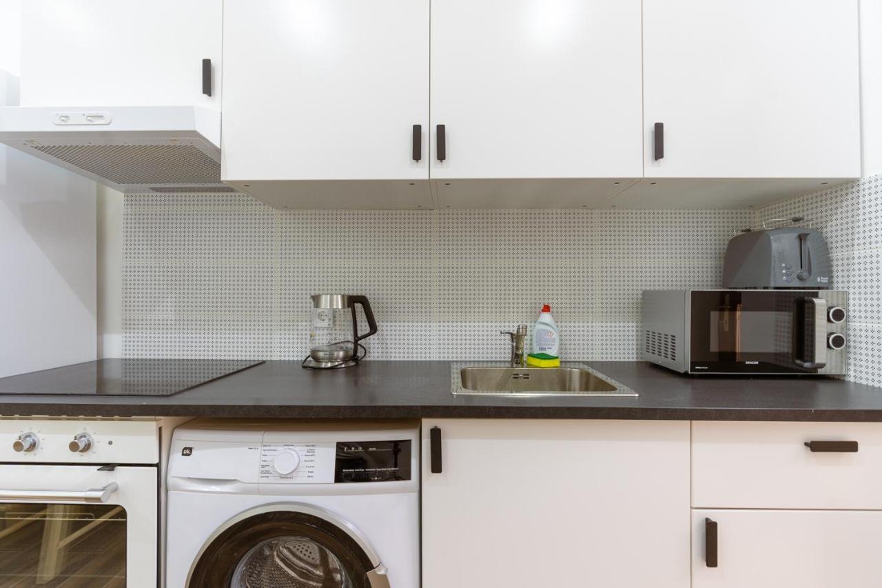 Stylish 2-Bedroom Apartment In Central Budapest Ngoại thất bức ảnh