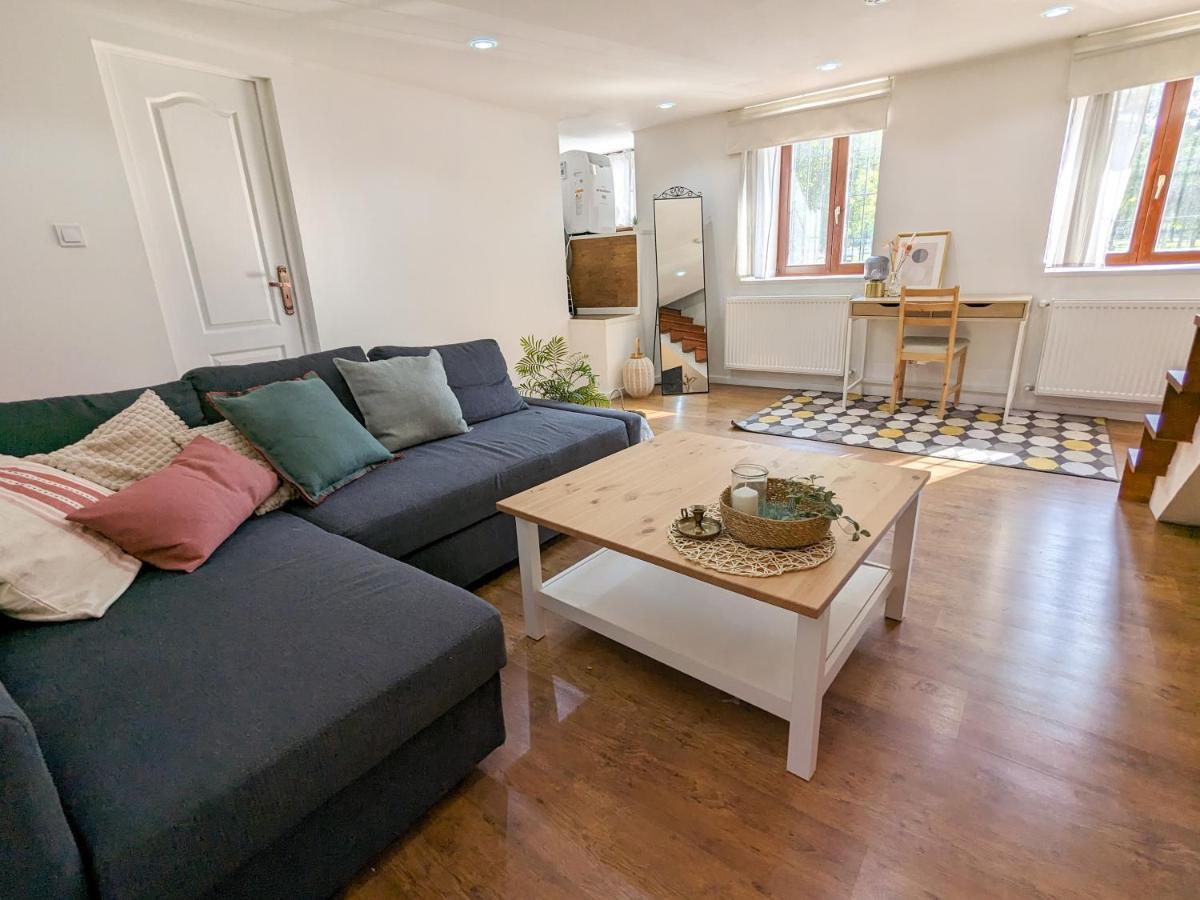 Stylish 2-Bedroom Apartment In Central Budapest Ngoại thất bức ảnh
