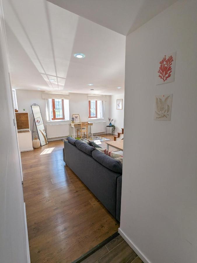 Stylish 2-Bedroom Apartment In Central Budapest Ngoại thất bức ảnh