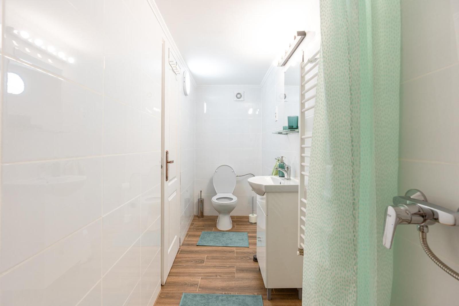 Stylish 2-Bedroom Apartment In Central Budapest Ngoại thất bức ảnh